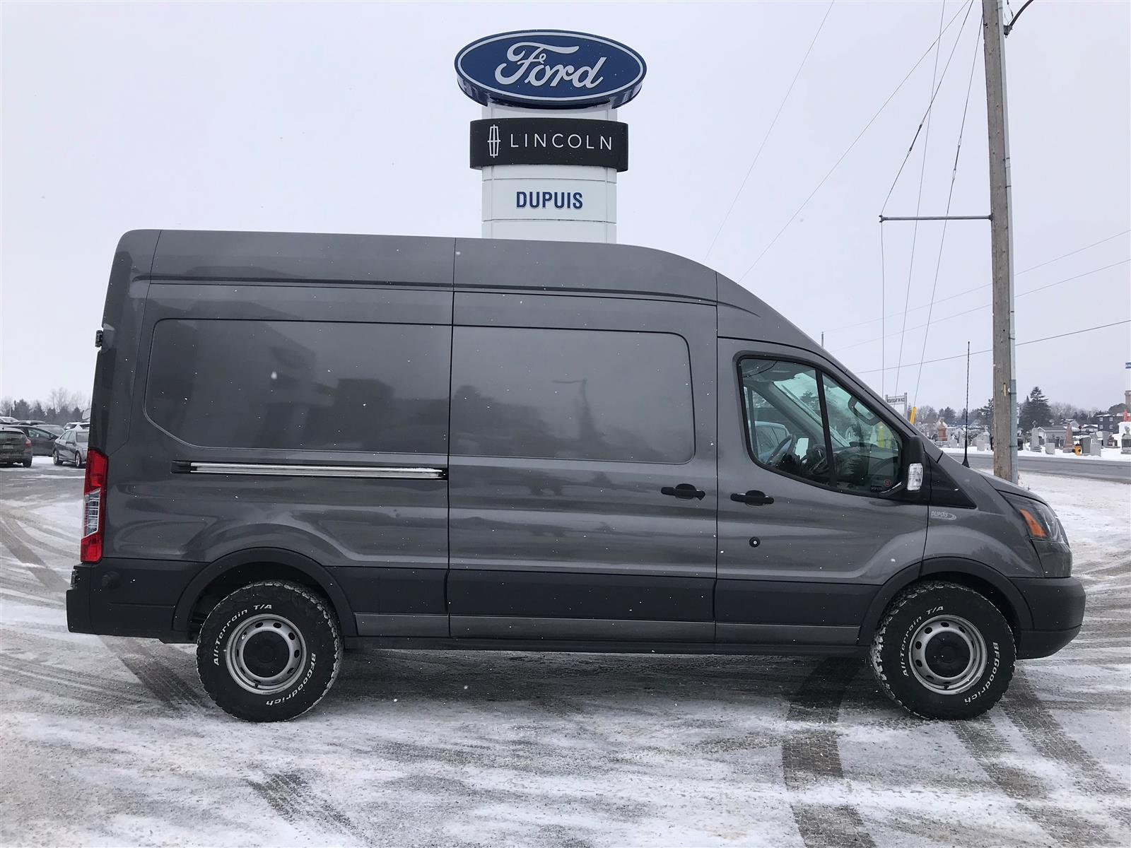  Ford Transit 250 VAN HIGH ROOF W/SLIDING PASS. 148-IN.