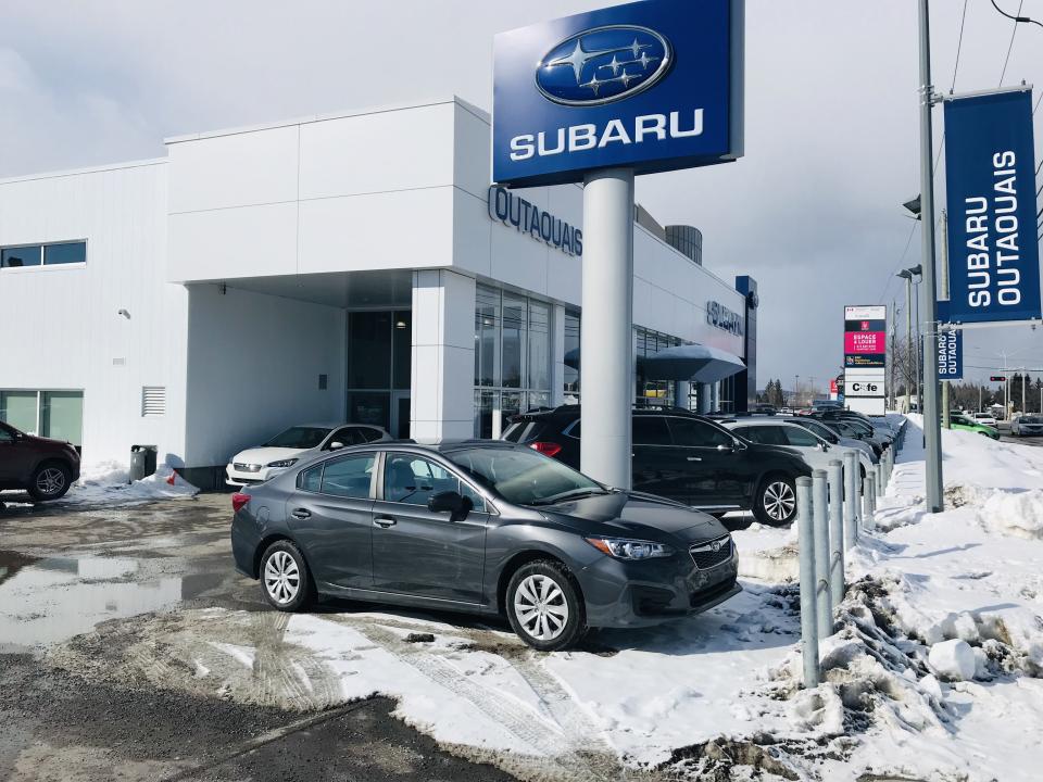  Subaru Impreza 2.0I COMMODITé 4 PORTES BA