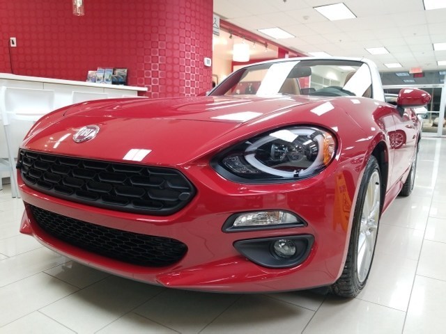  Fiat 124 Spider LUSSO