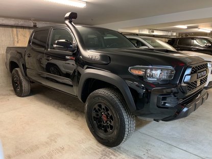  Toyota Tacoma TRD PRO - RARE