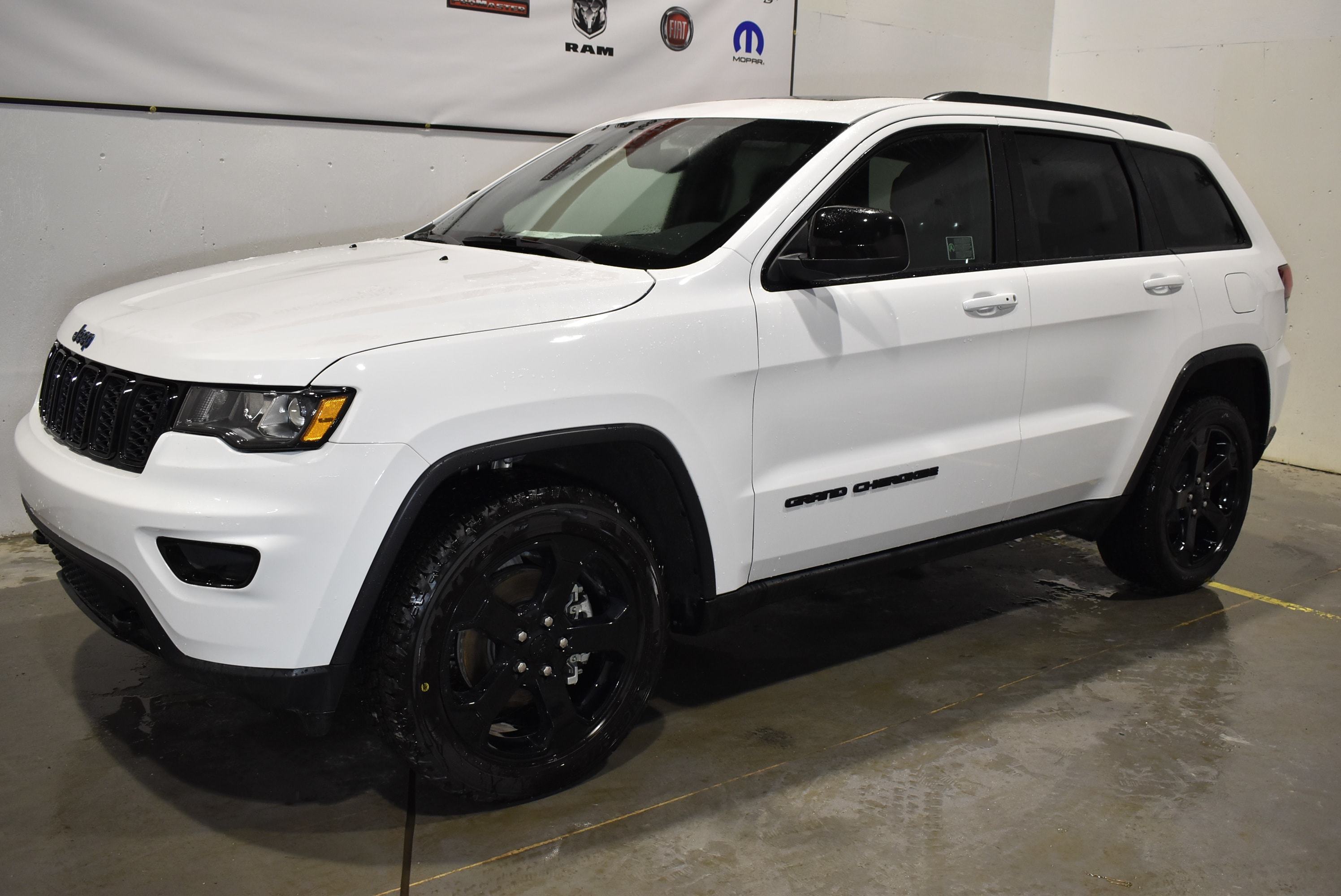  Jeep Grand Cherokee LAREDO AWD