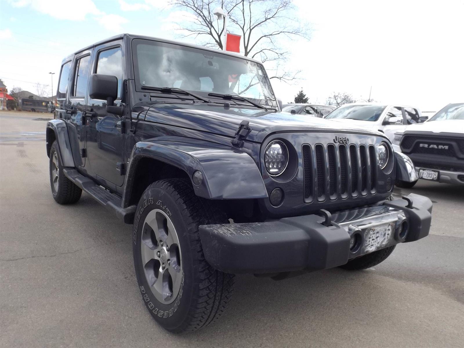  Jeep Wrangler Unlimited SAHARA | NAV | REMOTE START |