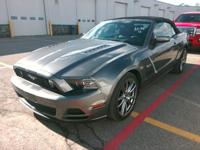  Ford Mustang GT CONVERTIBLE AUTOMATIQUE MAGS CUIR