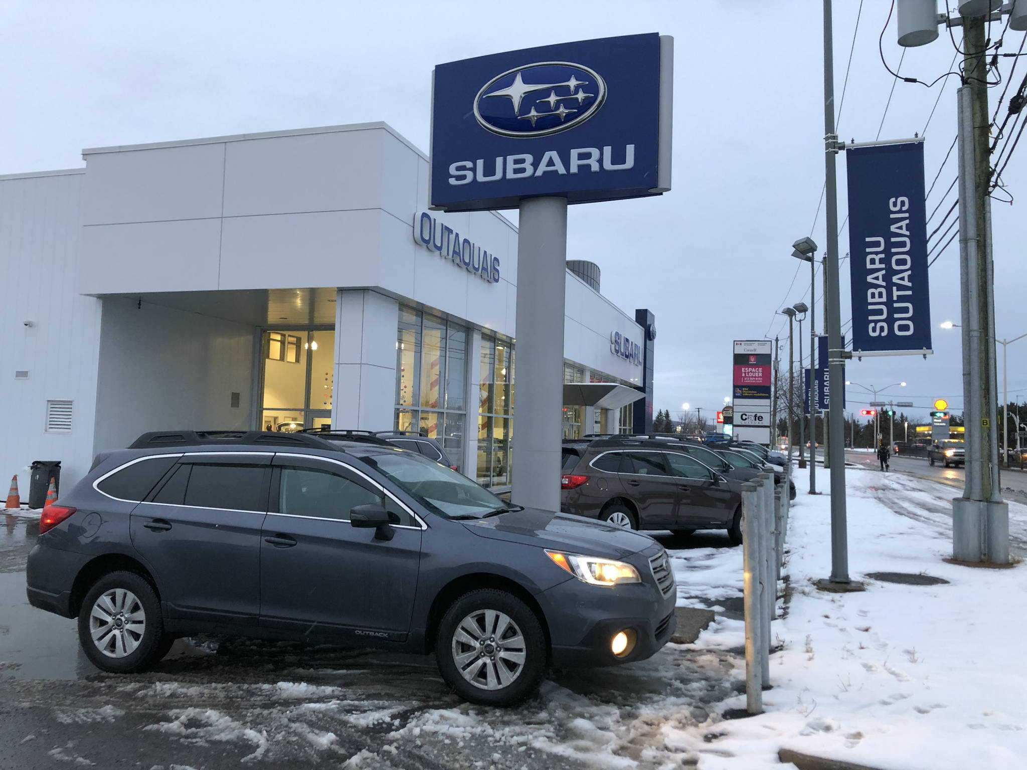  Subaru Outback 3.6R TOURING CVT