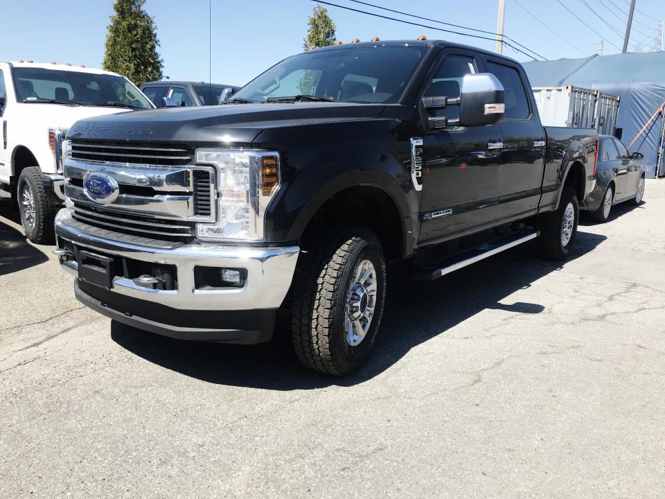  Ford F-250 XLT HAUT NIVEAU CABINE 6 PLACES 4RM CAIS