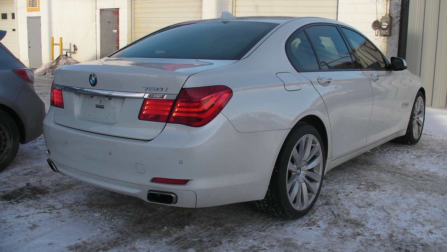  BMW 750i in Edmonton, Alberta, $