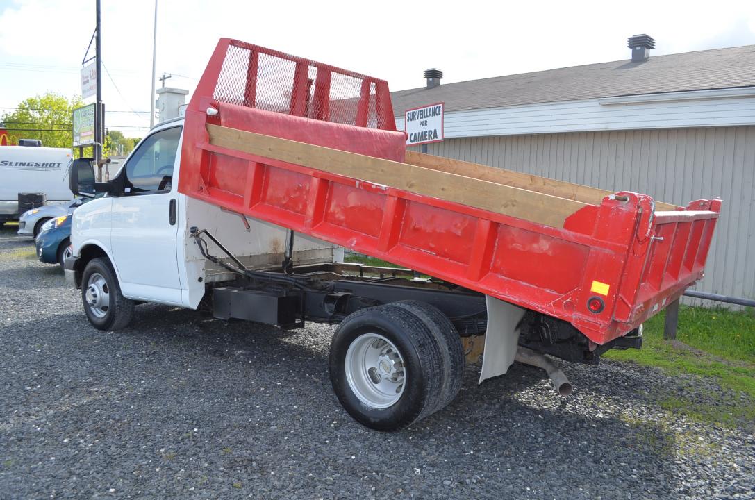  Chevrolet Express , DOUBLE ROUES, AVEC BENNE