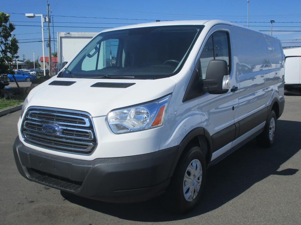  Ford Transit  FORD T- PIEDS LOW ROO
