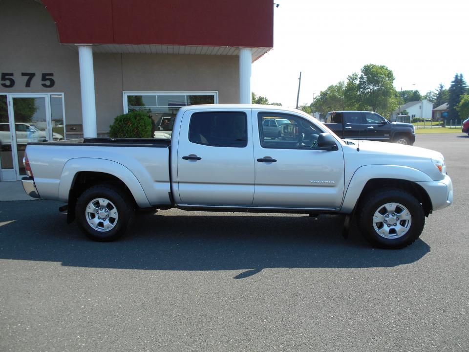  Toyota Tacoma SR5 V6 4X4