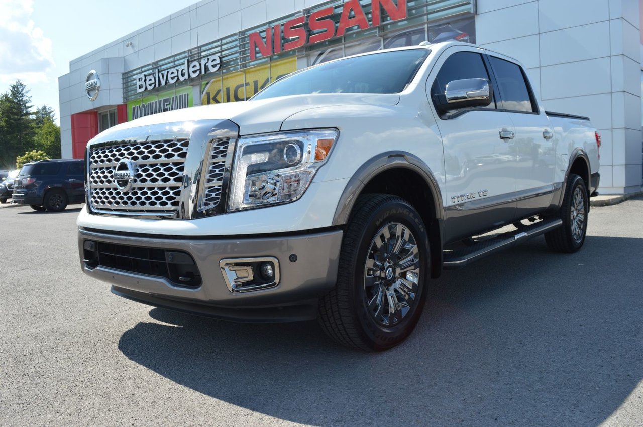  Nissan Titan PLATINUM AWD