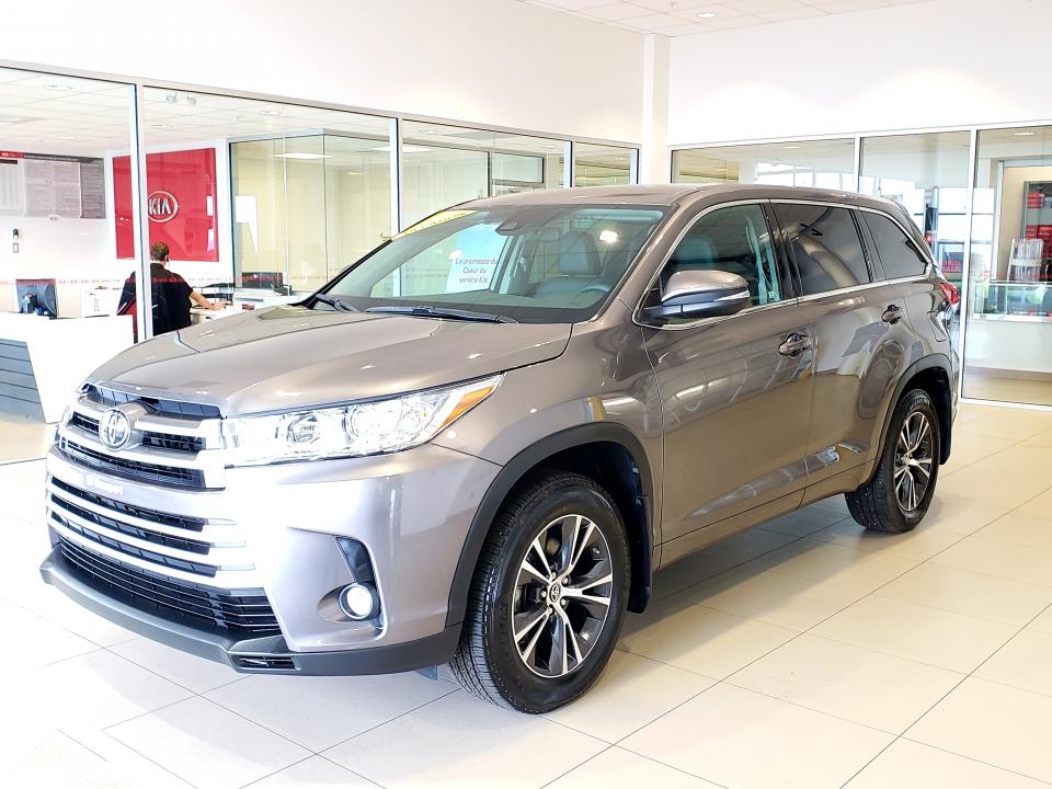  Toyota Highlander LE