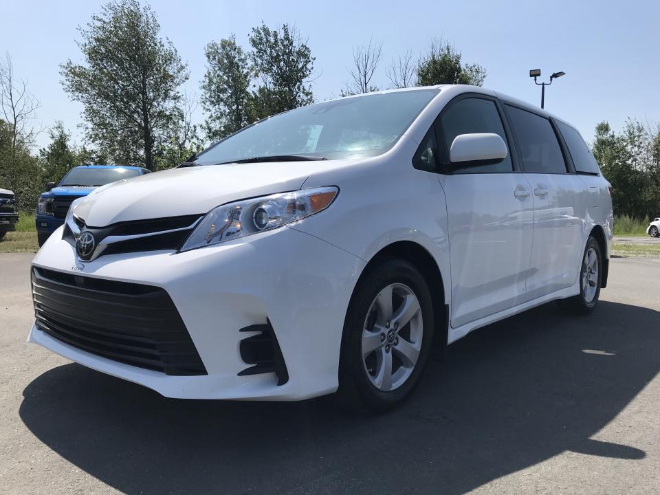  Toyota Sienna LE 8 PASSAGERS, CAMÉRA, BLUETOOTH