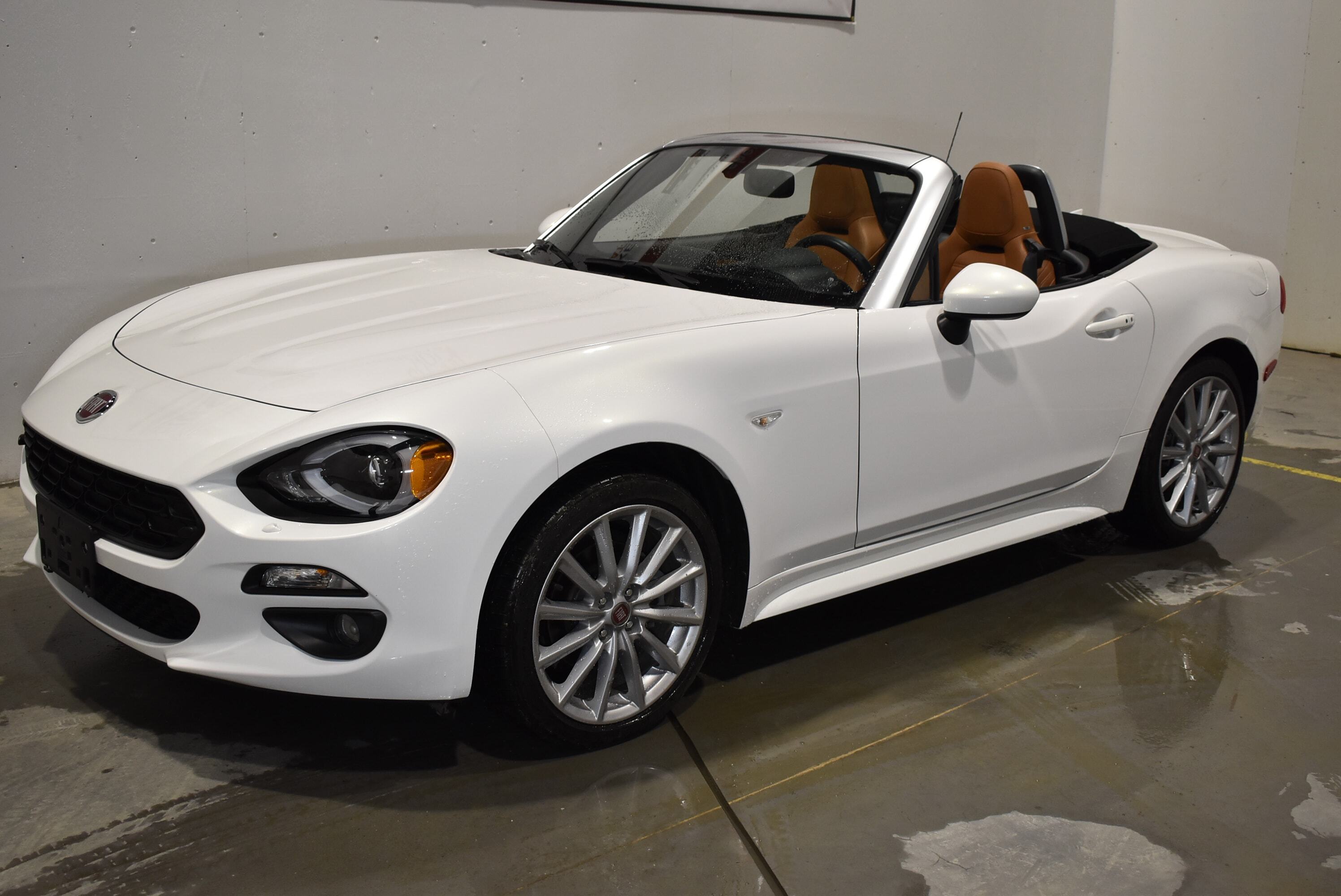  Fiat 124 Spider LUSSO +GPS