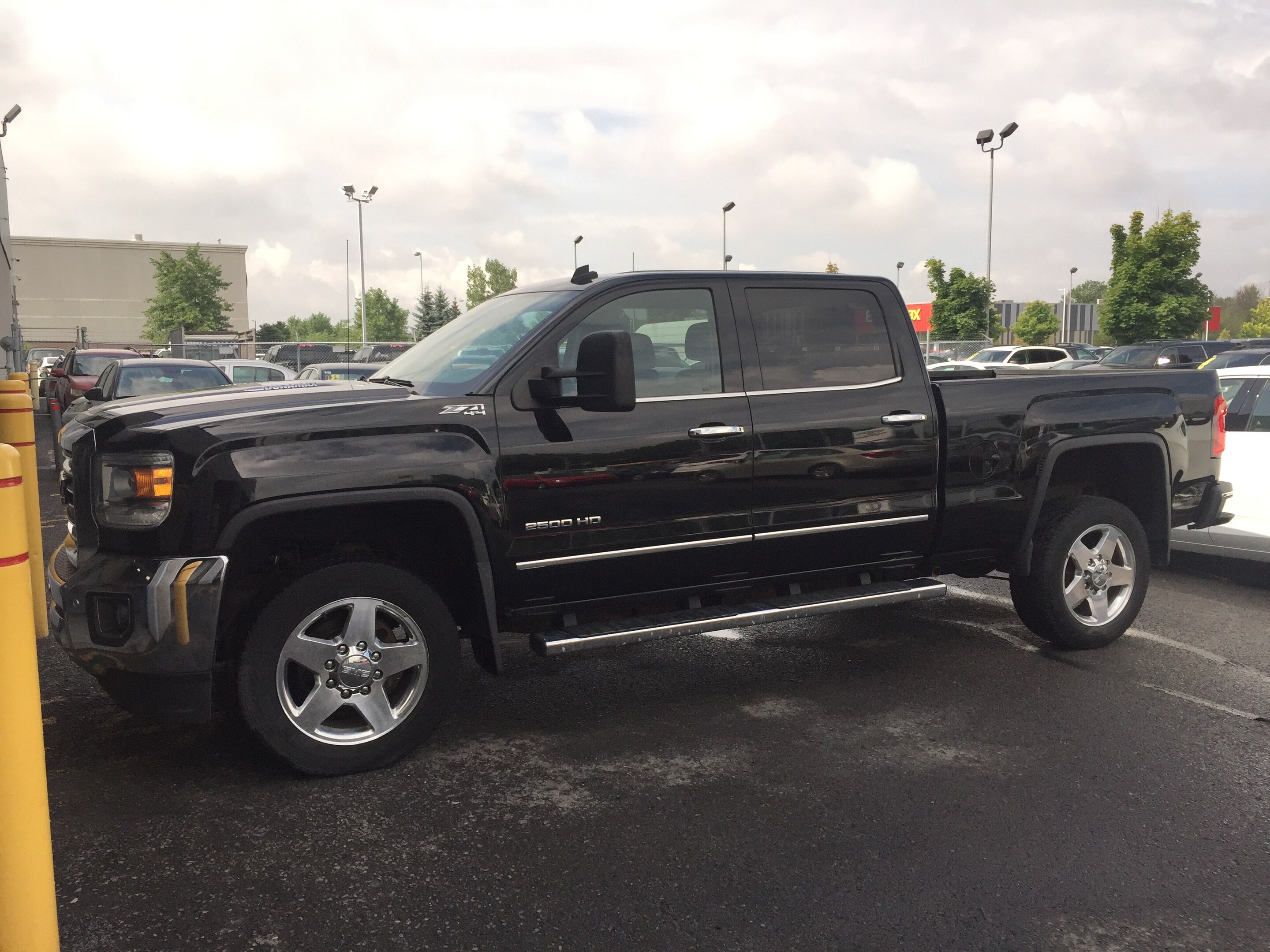 Gmc sierra slt z71 crew cab 4x4 crew dark grey | Cozot Cars