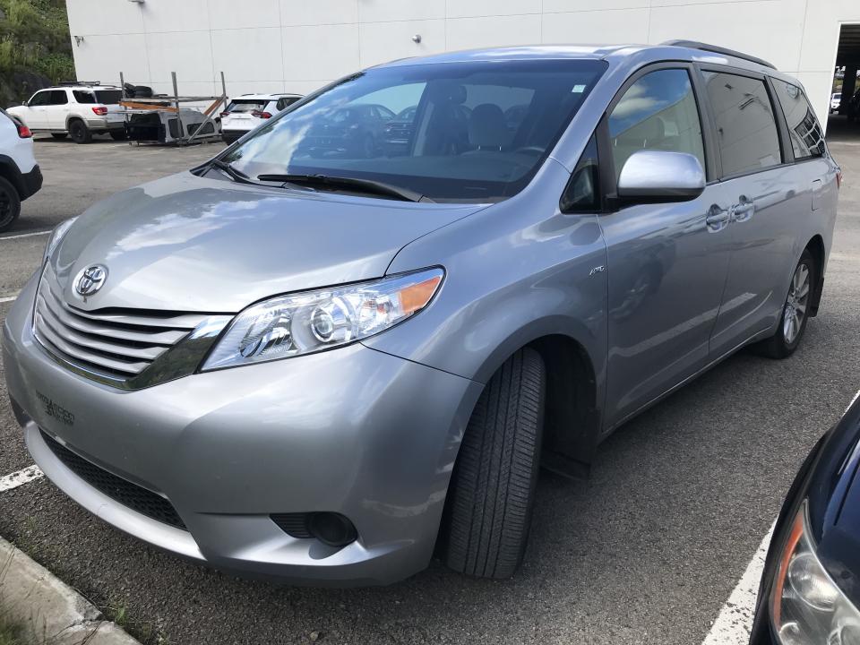  Toyota Sienna 5 PORTES LE 7 PLACES ASSISES, TRACTION I