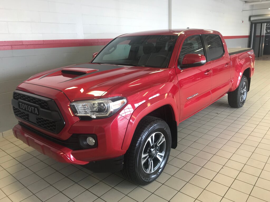  Toyota Tacoma TRD SPORT