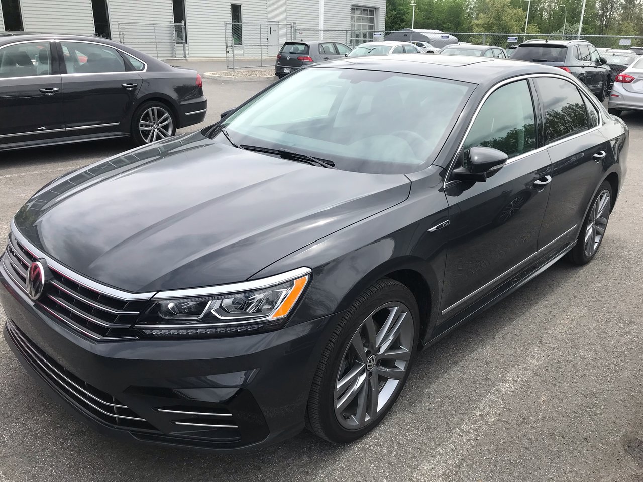  Volkswagen Passat HIGHLINE R-LINE