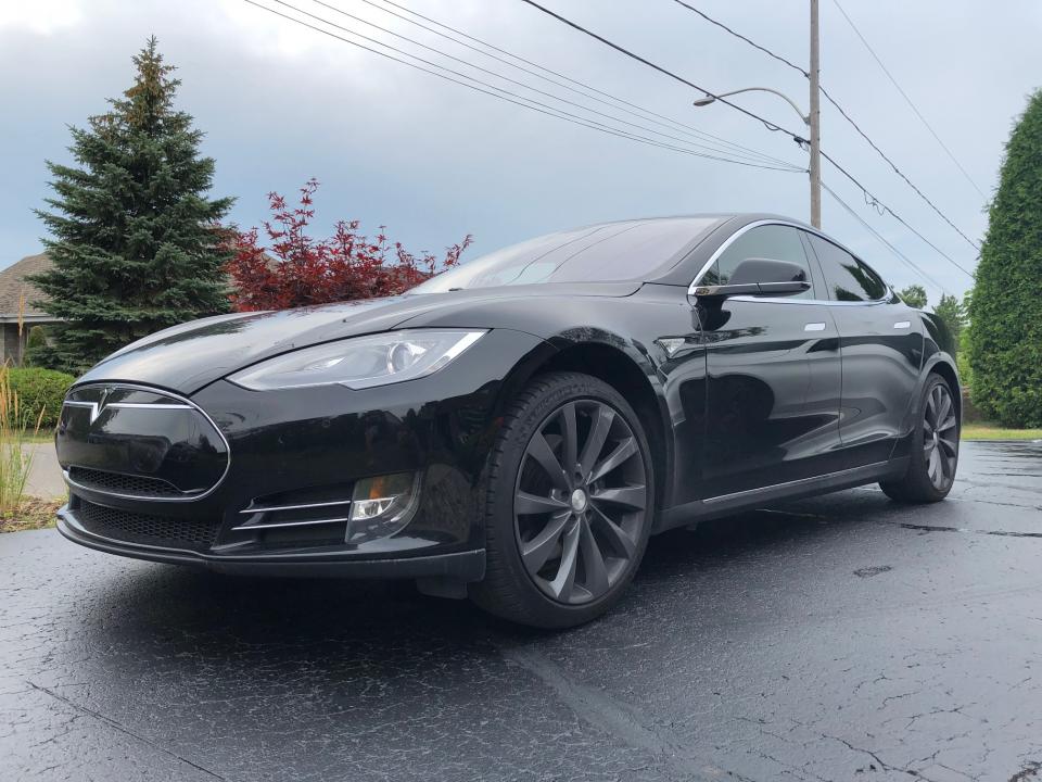  Tesla S 85