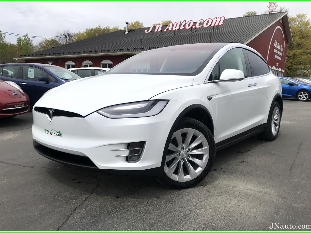  Tesla X