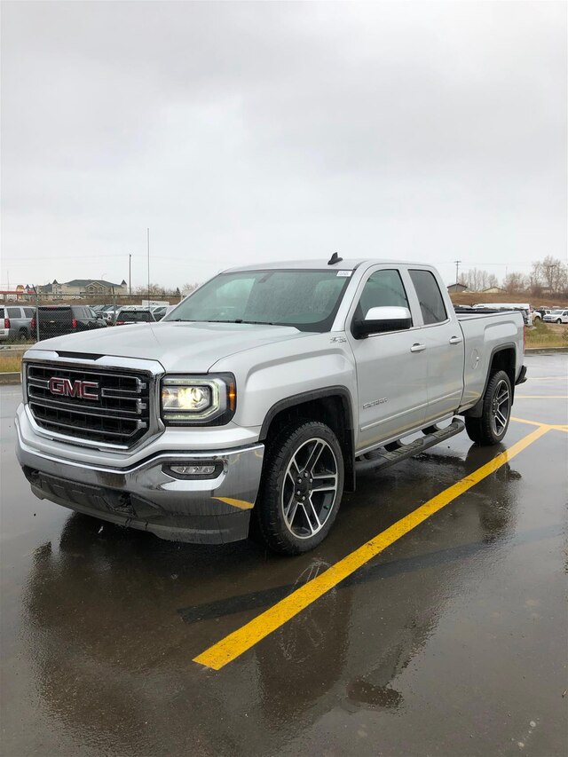  GMC Sierra  Limited in Fort McMurray, Alberta,