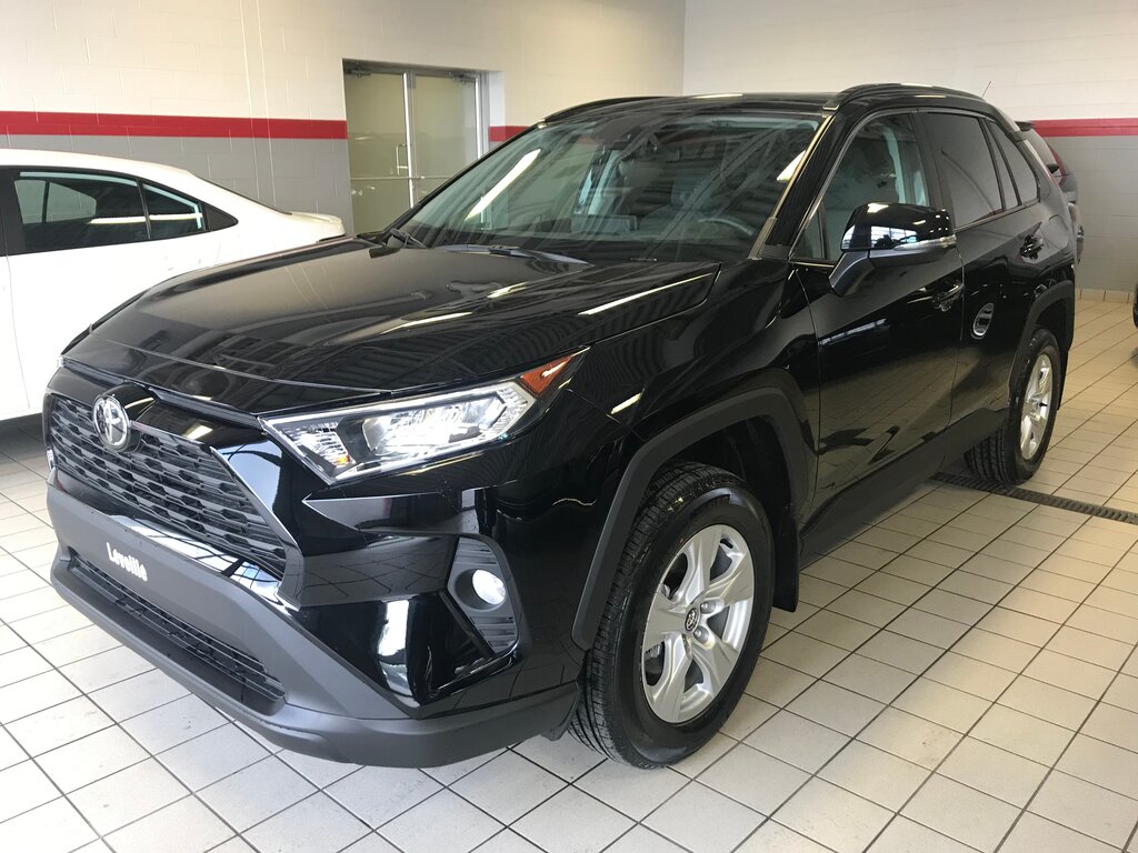  Toyota RAV4 XLE