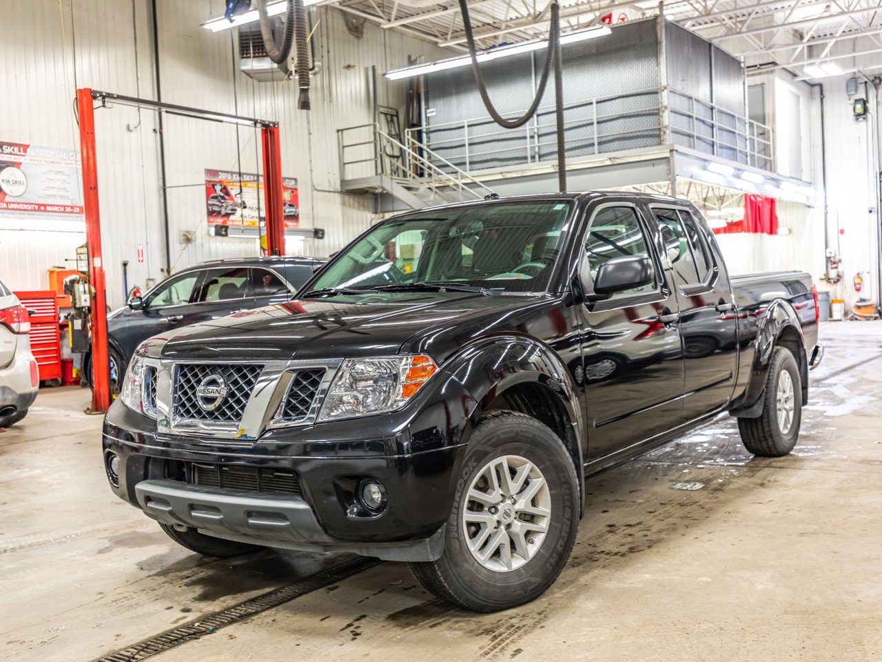  Nissan Frontier AWD V6