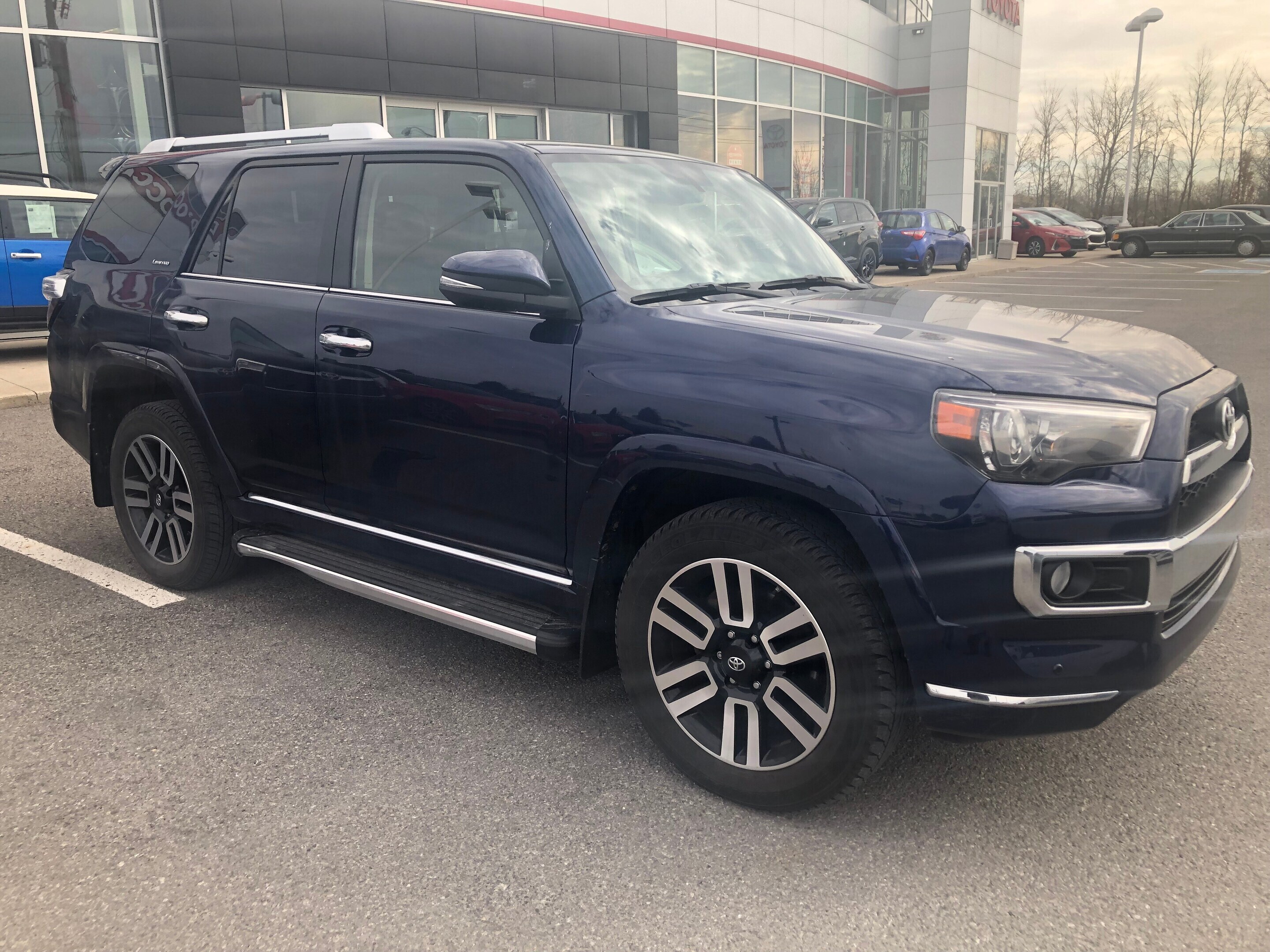  Toyota 4Runner LTD AWD 7 PASSAGERS