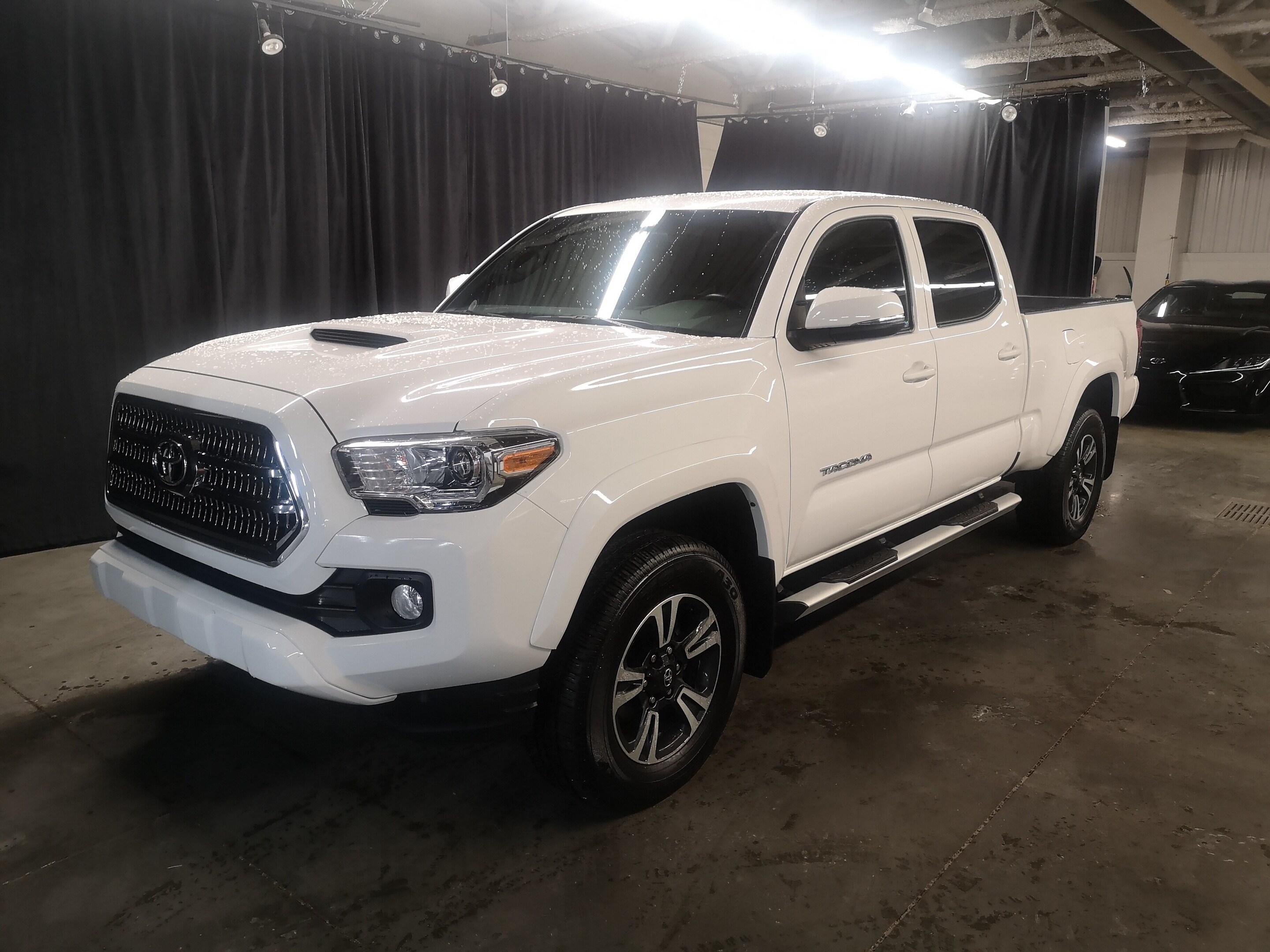  Toyota Tacoma TRD AWD V6