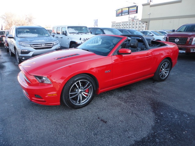  Ford Mustang GT CONVERTIBLE CUIR COUPE VENT