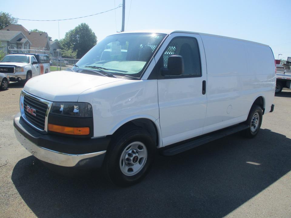  GMC Savana  GMC CARGO 