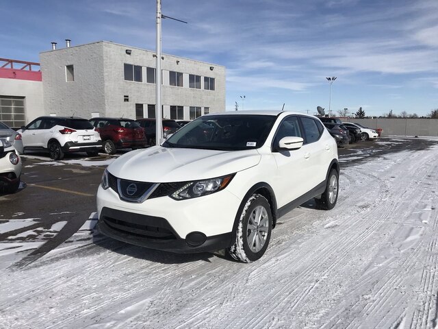  Nissan Rogue Sport in Calgary, Alberta, $