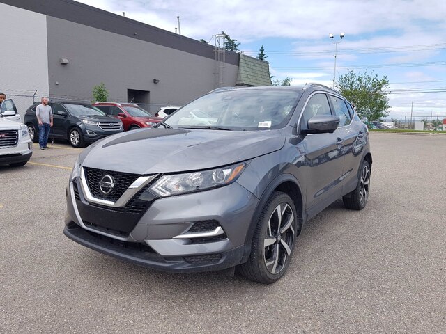  Nissan Rogue Sport in Calgary, Alberta, $