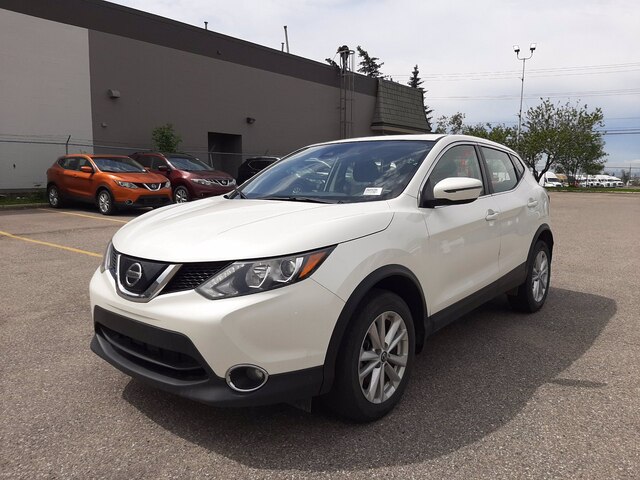  Nissan Rogue Sport in Calgary, Alberta, $